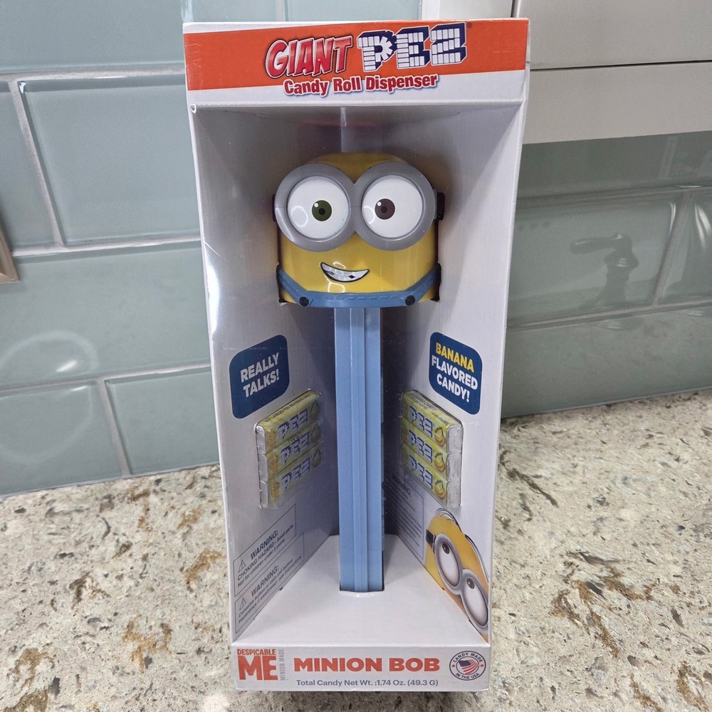 Giant PEZ Candy Roll Dispenser Despicable Me Minion Bob Banana Flavored